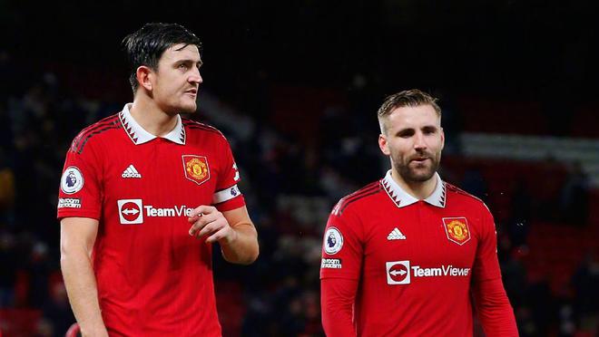 以其卓越的 以其卓越的